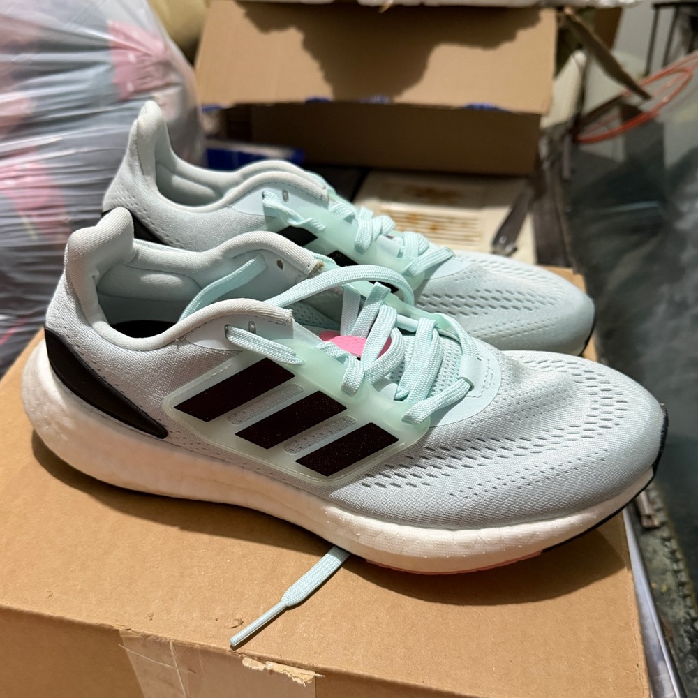 adidas Women's Light Blue and Black Running Shoes